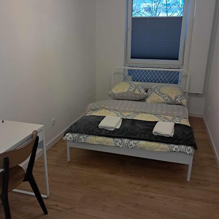 Apartament Julia 1-4 Os Starowapiennikowa 42A Z Balkonem I Klimatyzacja Kielce Zewnętrze zdjęcie