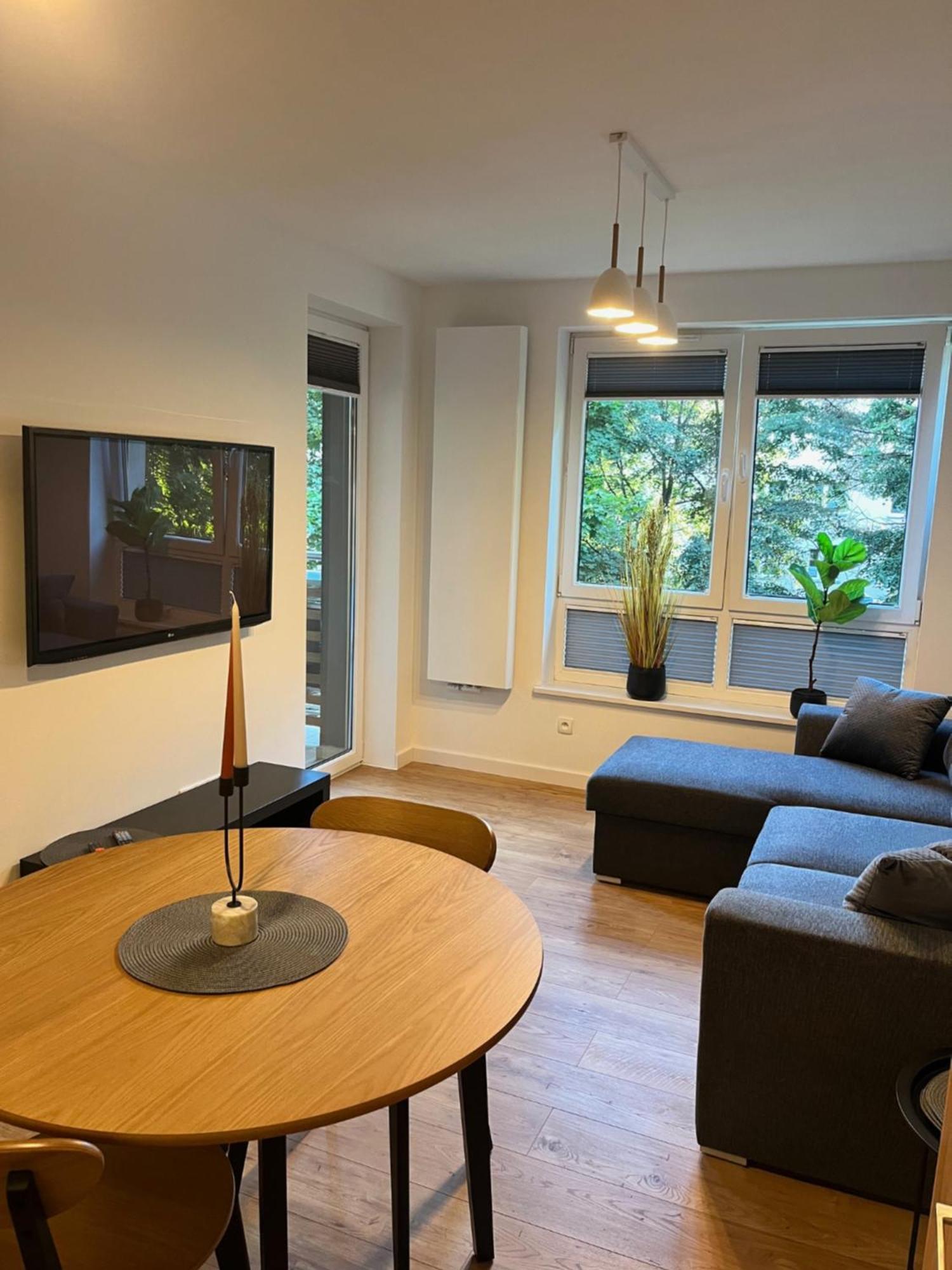 Apartament Julia 1-4 Os Starowapiennikowa 42A Z Balkonem I Klimatyzacja Kielce Zewnętrze zdjęcie